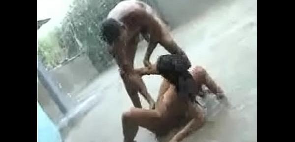  Sex in rain Birjesh ne kri apni bhen ki chudai